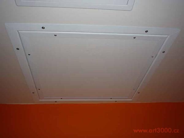 Stropní dvířka