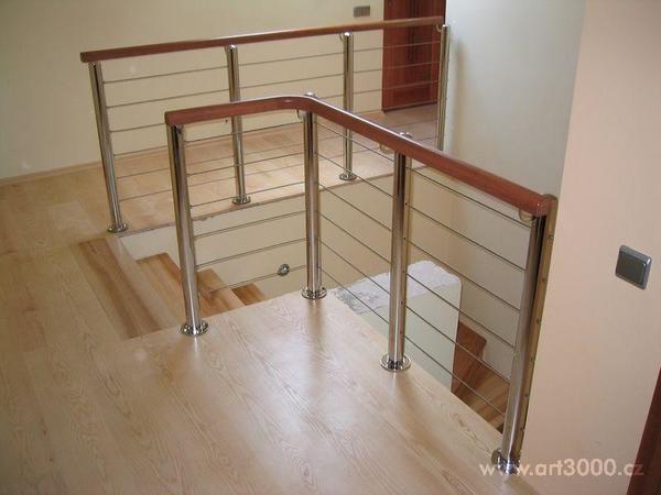 Výroba nerezového leštěného zábradlí